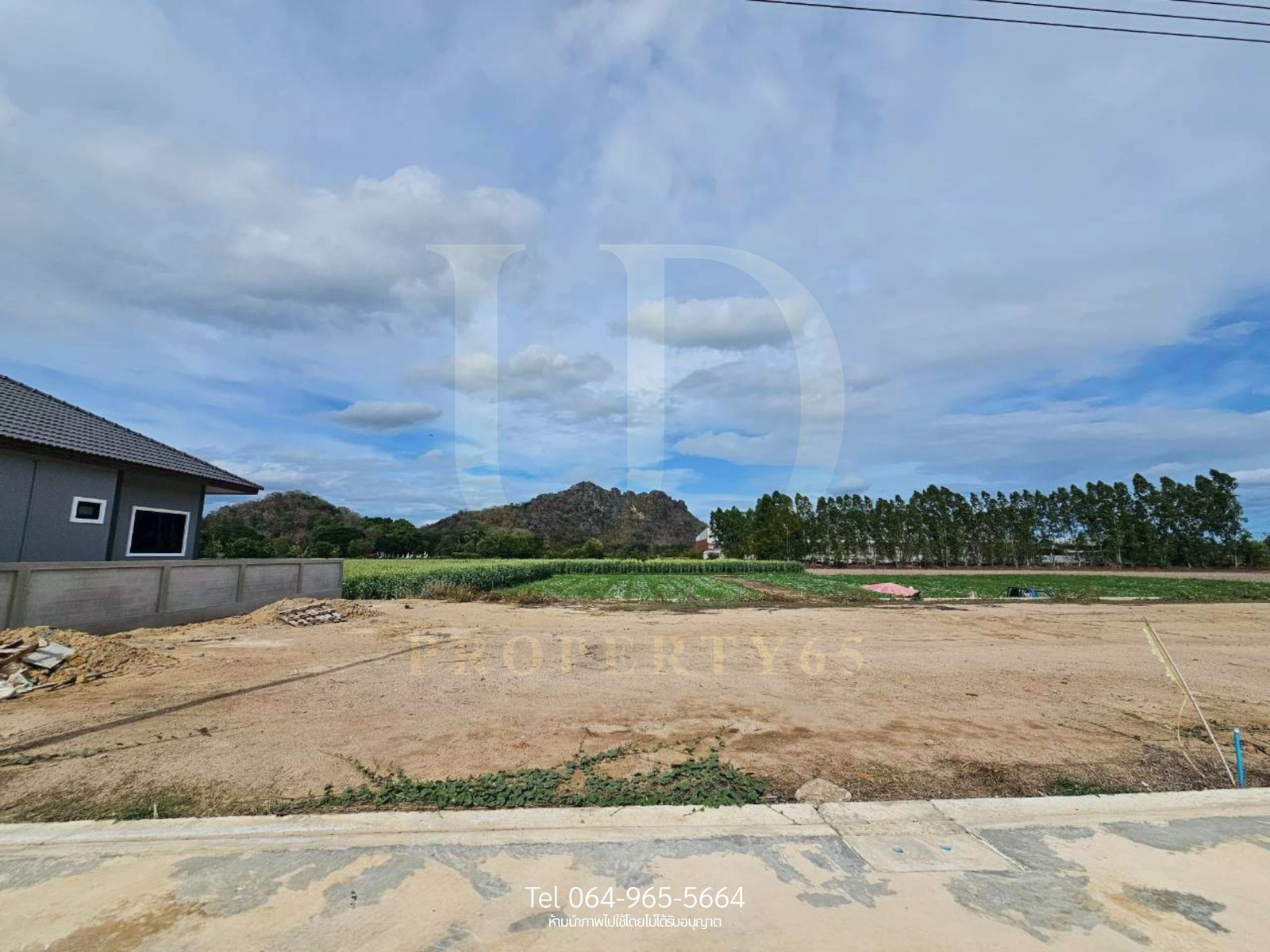 ขายบ้านเดี่ยว 1 ชั้น และที่ดินแบ่งขาย ทำเลดี อ.ท่ายาง จ.เพชรบุรี (วิวเขากระจิว) เพียง 1,000,000 บาท ขายบ้านเดี่ยว 1 ชั้น และที่ดินแบ่งขาย ทำเลดี อ.ท่ายาง จ.เพชรบุรี (วิวเขากระจิว) เพียง 1,000,000 บาท
