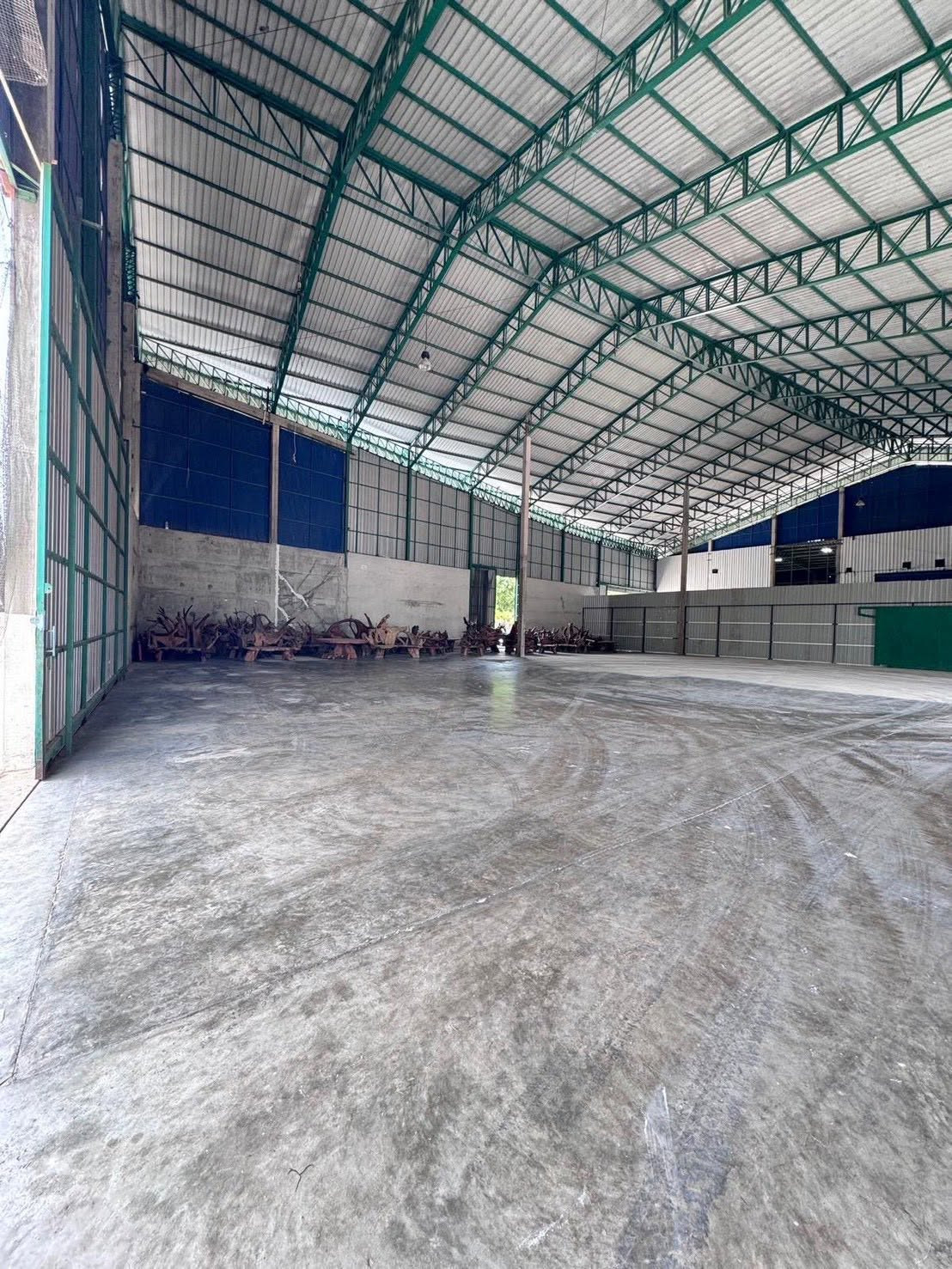 For Rent, 📦 Warehouse / Factory ❗️Factory License (Ror. Ngor. 4) Available 📐 Sizes 900 sq.m., 1,600 sq.m., 3,500 sq.m. &amp; 5,000 sq.m. 📍 Mueang District, Phetchaburi