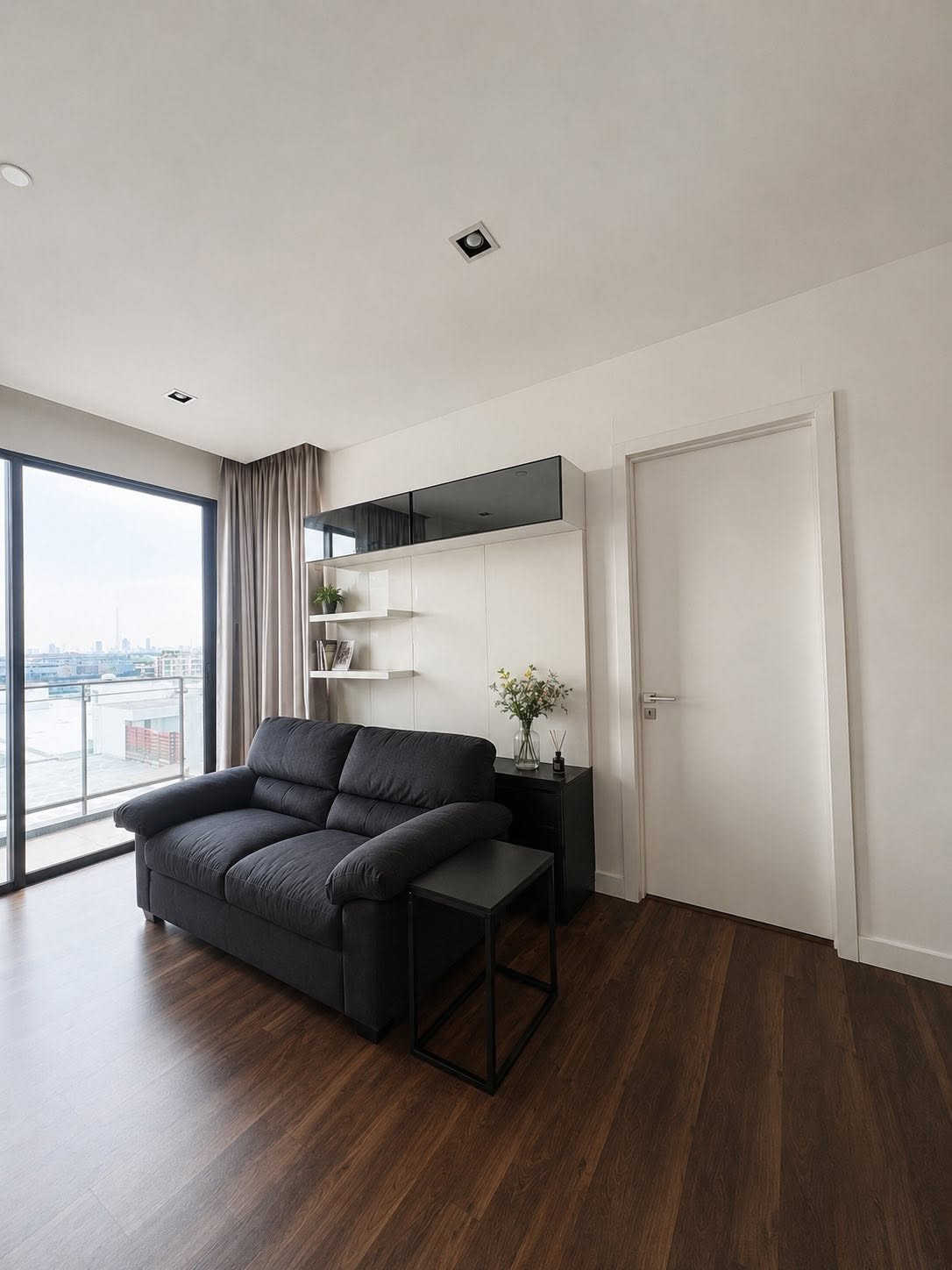 Code: KJS510 Selling The Room Sukhumvit 62 The Room Sukhumvit 62 📲 Inquire @kjcondo (with @ in front)