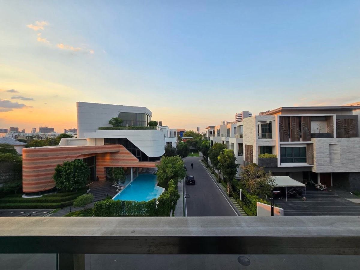 ✨ Company Registration Allowed! The Gentry Phatthanakan 2 | 440 sqm Luxury Villa 💎 10 Mins to Thonglor 🐶 Small Pets OK! 🔥