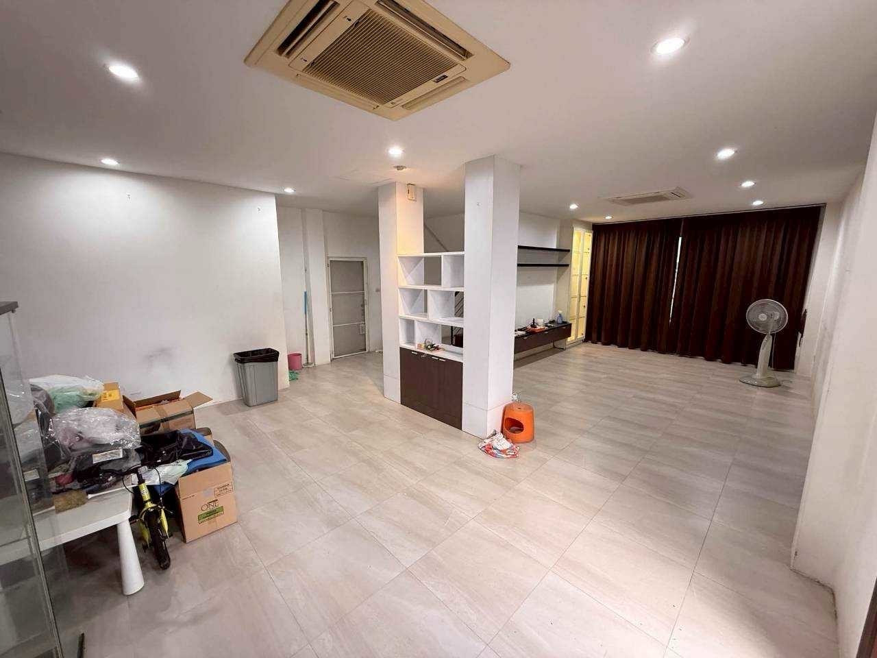 ให้เช่าบ้านเดี่ยวพระราม 9-หัวหมาก Prime Location ⭐🍃⭐ 拉玛九路-华麦地区独栋房屋出租。位置优越 – รูปที่ 3