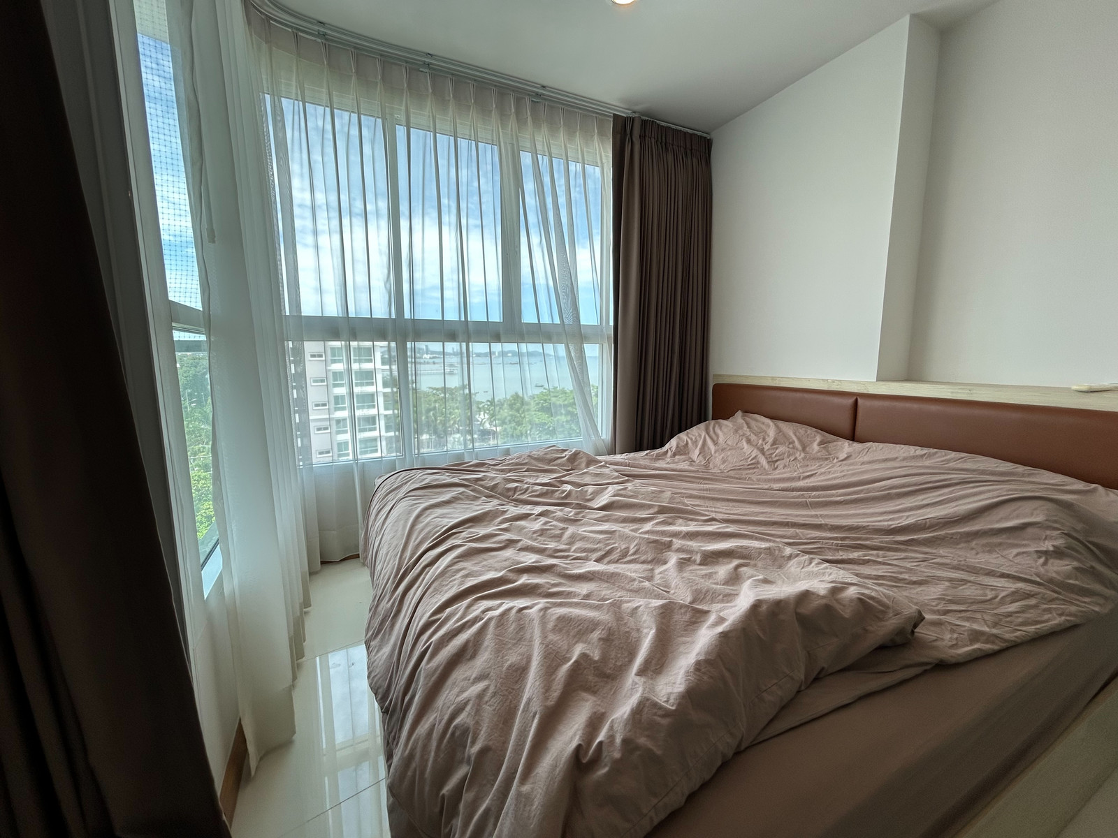 Stunning 2-Bedroom Beachfront Condo with Sea View – Move-in Ready! Stunning 2-Bedroom Beachfront Condo with Sea View – Move-in Ready!