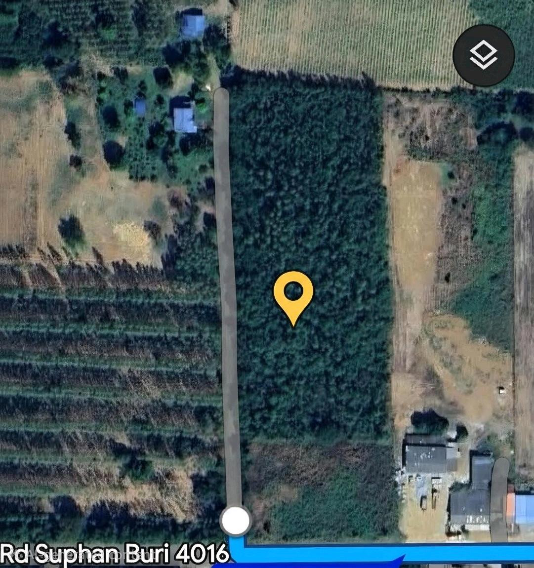 Urgent sale, beautiful plot of land. The is selling it himself, next to the main road, easy for big cars to get in and out. Urgent sale, beautiful plot of land. The is selling it himself, next to the main road, easy for big cars to get in and out.