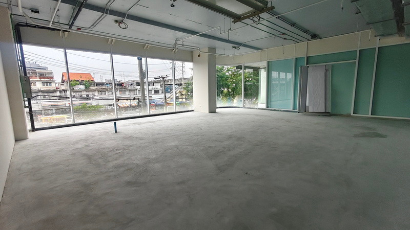 For Rent, Commercial space size 110 Sqm., near MRT QSNCC – รูปที่ 2