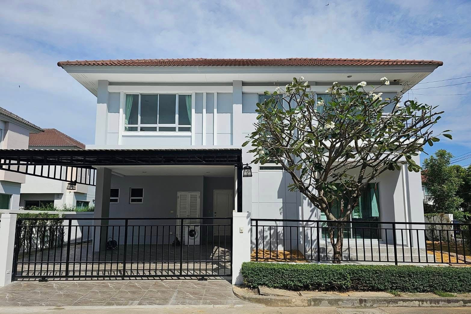 For rent: Life Bangkok Boulevard Ramintra For rent: Life Bangkok Boulevard Ramintra