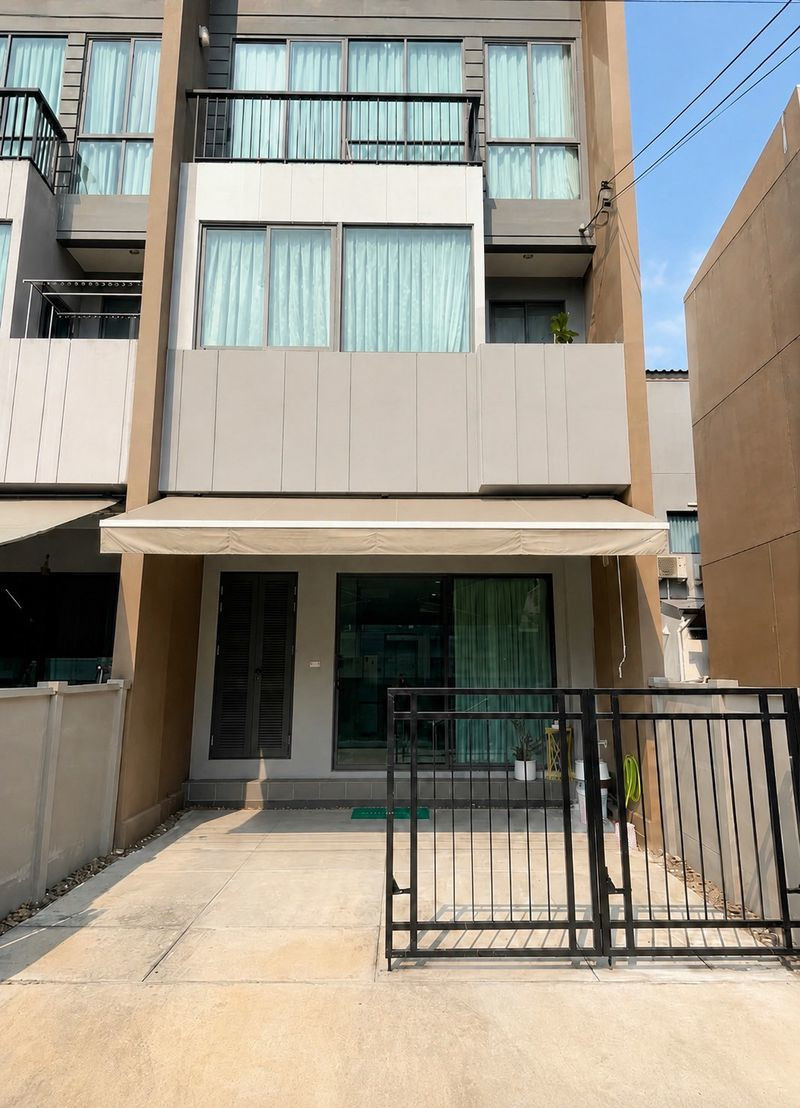 THB004 House for rent Baan Klang Muang Rama 9-Krungthep Kreetha THB004 House for rent Baan Klang Muang Rama 9-Krungthep Kreetha