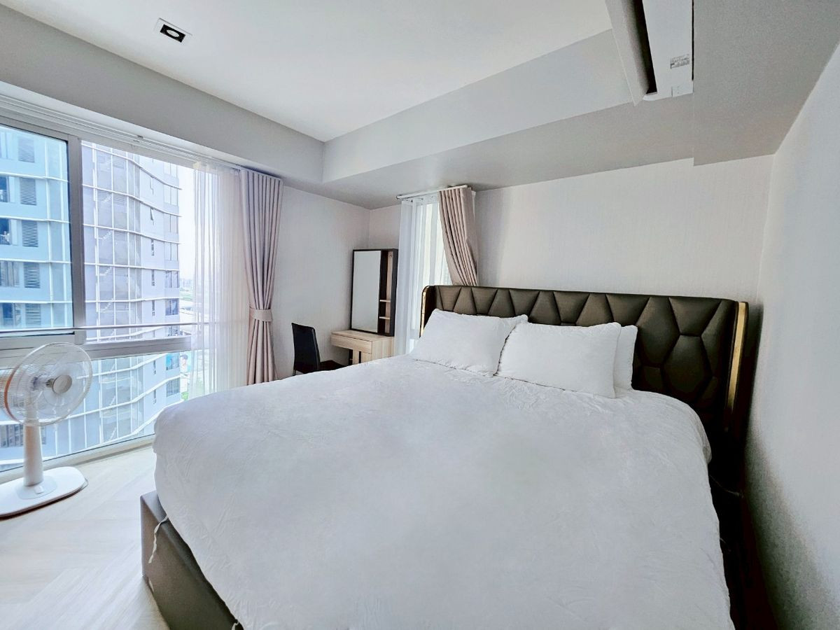 คอนโดติด มศว 📍My Resort Bangkok - ห้องใหญ่มาก 47 ตร. Renovate แต่งสวย เพียง 4.65 ลบ.🔥เท่านั้น ! นัดชมได้เลยค่ะ 📞081-152-6154 • น่าอยู่ ใกล้ MRT เพชรบุรี ชั้นสูง ผลตอบแทนดีมาก ปล่อยเช่ามศว ได้เรื่อยๆ