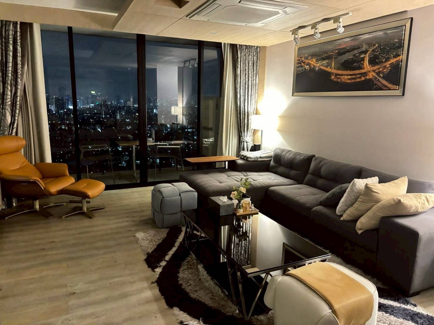 ขาย The Issara Ladprao ห้องใหญ่ 138 ตร.ม. ชั้น 38 วิวเมือง 2 นอน 2 น้ำ ราคา 16.75 ล้านบาท ต่อรองได้ 📞 065-536-5165 ขาย The Issara Ladprao ห้องใหญ่ 138 ตร.ม. ชั้น 38 วิวเมือง 2 นอน 2 น้ำ ราคา 16.75 ล้านบาท ต่อรองได้ 📞 065-536-5165