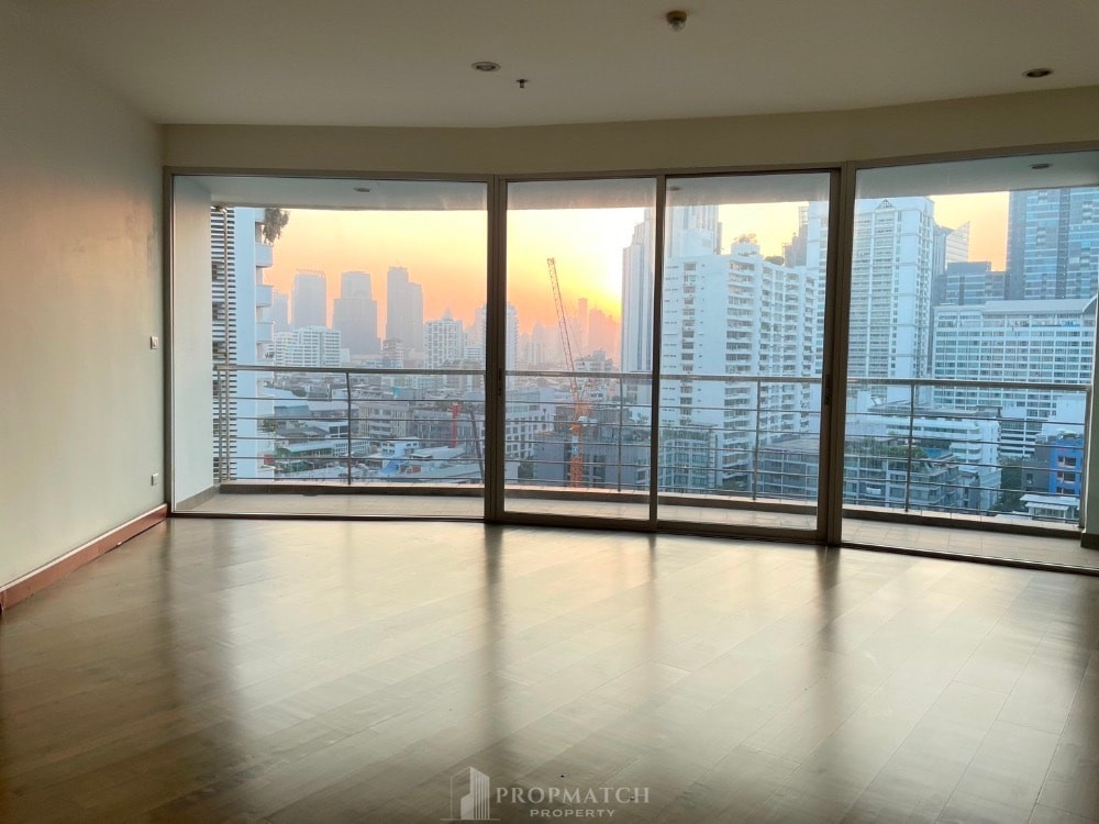 ✨Flash Deal ✨ The Master Centrium Asoke-Sukhumvit  ( 3Bed 3Bath 230SQM.) พร้อมอยู่ ! เพียง 22,000,000 บาท Tel.0981315848 @propmatch