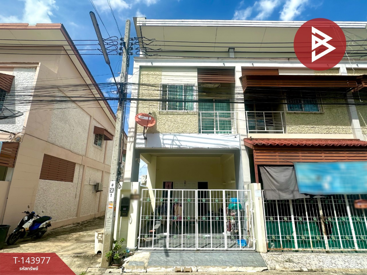 Townhouse for sale Thanachit Village, Nonthaburi, Bang Kruai, Nonthaburi Townhouse for sale Thanachit Village, Nonthaburi, Bang Kruai, Nonthaburi