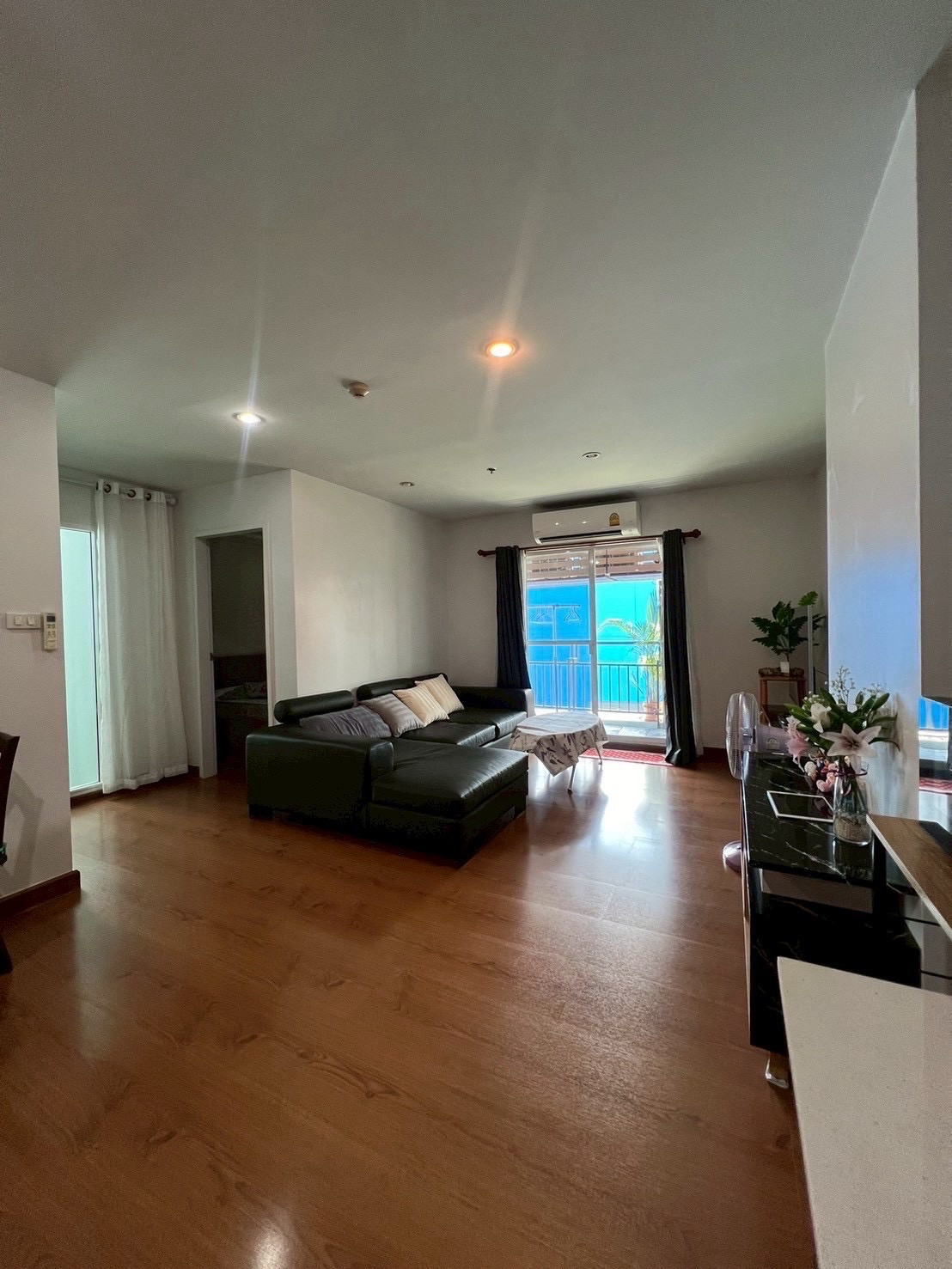 Condo On Nut for rent *Ready to move in* Condo On Nut for rent *Ready to move in*