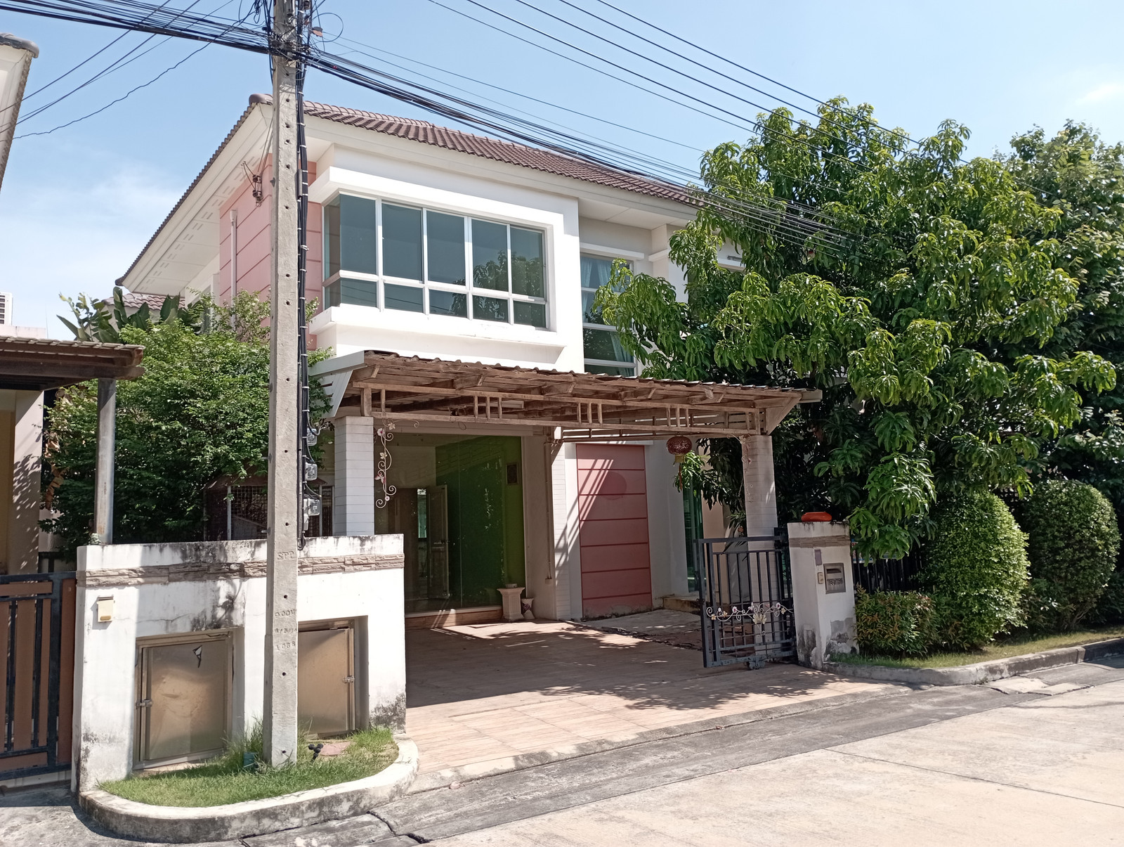 ไลฟ์บางกอก บูเลอร์วาร์ด ปิ่นเกล้า-เพชรเกษม ไลฟ์บางกอก บูเลอร์วาร์ด ปิ่นเกล้า-เพชรเกษม