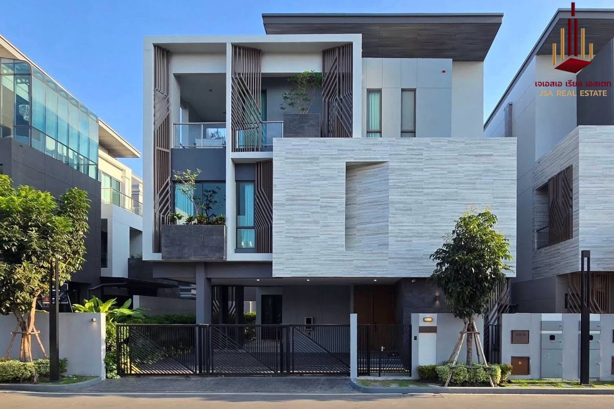 ✨ For Rent: The Gentry Phatthanakan 2 ✨ 💰 Only 250,000 THB/month