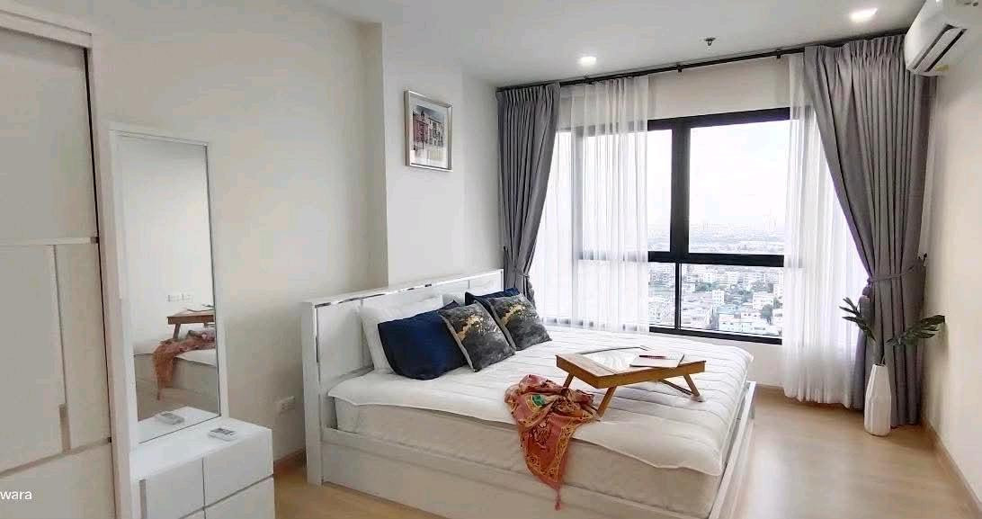 ขายด่วน/ให้เช่า คอนโดย่าน ศุภาลัย ลอฟท์
แยกไฟฉาย (Supalai Loft Yaek Faichai Station)
ขนาด 47 ตารางเมตร ชั้น 23
ห้อง One Bedroom
💥จุดเด่น
-ห้องพักชั้นที่ 23 เป็นชั้นบนสุดในกลุ่มของที่ห้องพักอาศัย แต่ไม่ร้อน มี co-living และ co-working space
- 🗯🏝วิ ขายด่วน/ให้เช่า คอนโดย่าน ศุภาลัย ลอฟท์
แยกไฟฉาย (Supalai Loft Yaek Faichai Station)
ขนาด 47 ตารางเมตร ชั้น 23
ห้อง One Bedroom
💥จุดเด่น
-ห้องพักชั้นที่ 23 เป็นชั้นบนสุดในกลุ่มของที่ห้องพักอาศัย แต่ไม่ร้อน มี co-living และ co-working space
- 🗯🏝วิ