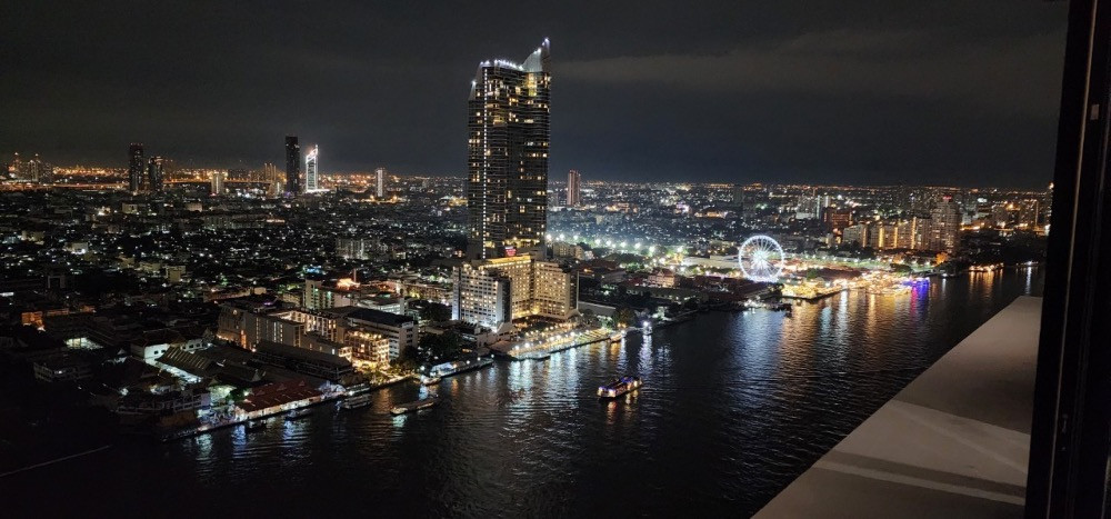 For rent Condo 3 bed 3 bath with riverside view only 2 km to Iconsiam For rent Condo 3 bed 3 bath with riverside view only 2 km to Iconsiam