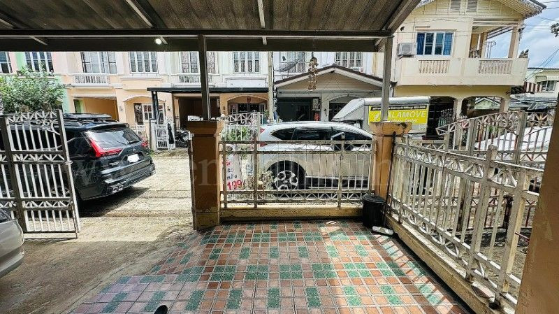 ทาวน์เฮ้าส์ บุศรินทร์ บ้านกล้วย-ไทรน้อย นนทบุรี ราคาถูกที่สุด ทำเลดี เนื้อที่กว้าง – รูปที่ 4