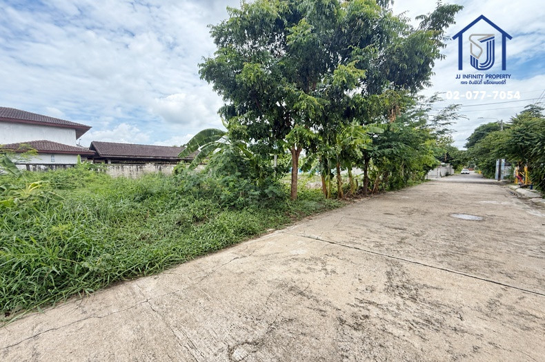 Empty land for sale, 50 sq m, Sukthawee Village 1, Soi Borommaratchachonnani 76, near Mahidol University, Salaya and the Red Line MRT. – รูปที่ 2