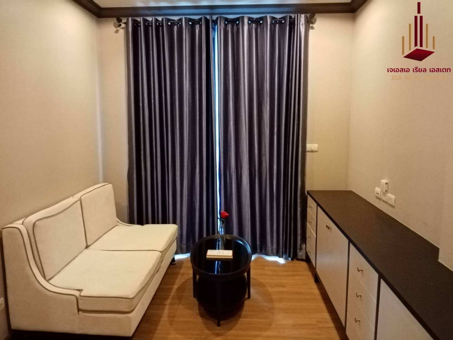 ✨ For Rent: The Reserve Kasemsan 3 Condo ✨ 💰 Only 22,000 THB/month