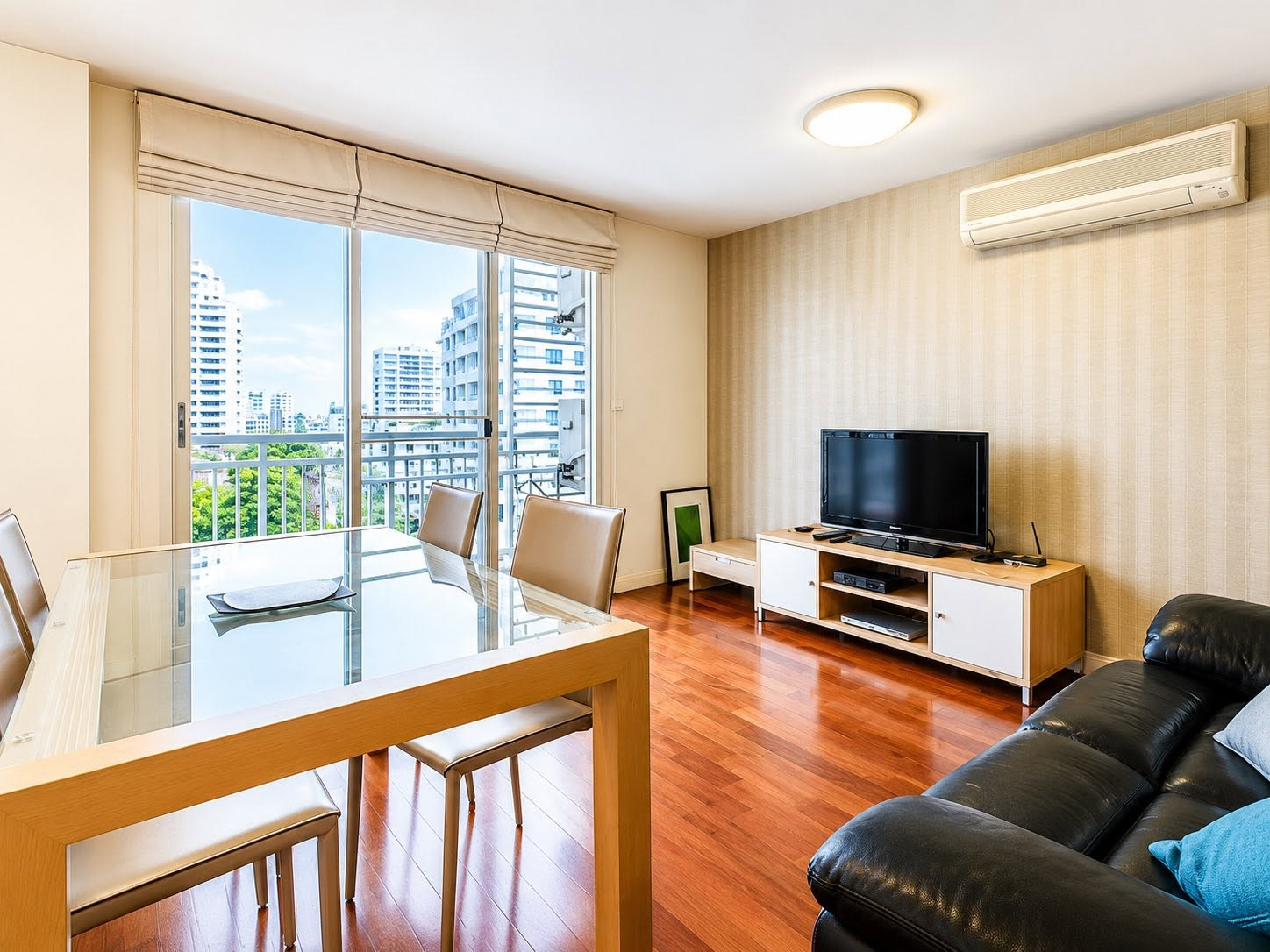 🔥RARE FIND🔥 ✨ 49 Plus 2 bedrooms 73 sq m. Thonglor area 6.29 million. If interested, contact. 093-616-4456 🔥RARE FIND🔥 ✨ 49 Plus 2 bedrooms 73 sq m. Thonglor area 6.29 million. If interested, contact. 093-616-4456