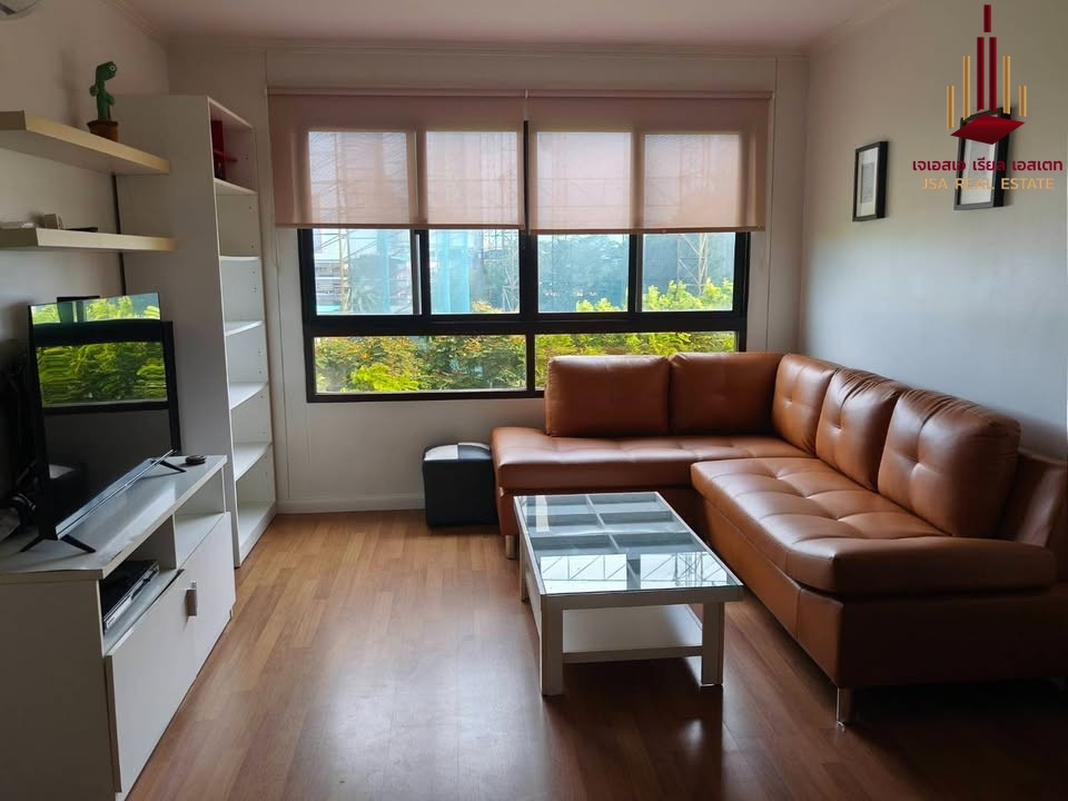 ✨ For Rent: Lumpini Place Narathiwas Ratchanakarin Condo ✨ 💰 Only 25,000 THB/month