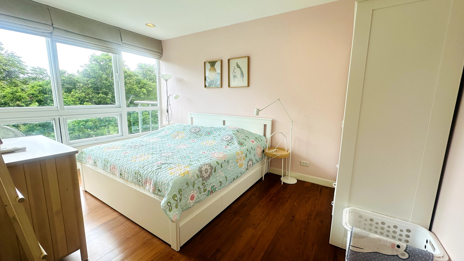 🌊 Condo for sale next to the sea, Hua Hin Beach | Private corner room, top floor, shady view