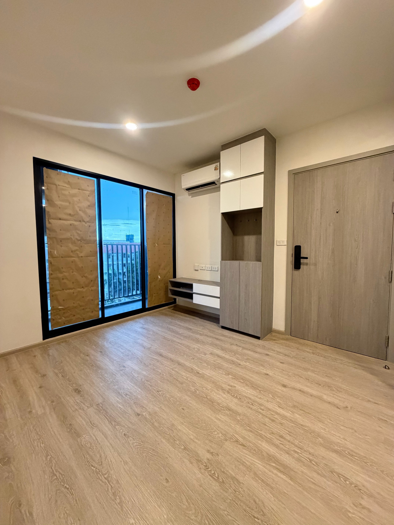 2 bedroom condo, corner room, very private‼️ near MRT Sirindhorn🚈 2 bedroom condo, corner room, very private‼️ near MRT Sirindhorn🚈