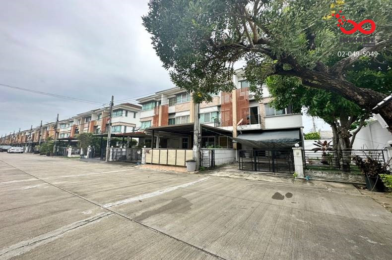 3-story townhome for sale, Town Plus Rama 9, Krungthep Kreetha, Srinakarin-Romklao, behind the edge. 3-story townhome for sale, Town Plus Rama 9, Krungthep Kreetha, Srinakarin-Romklao, behind the edge.