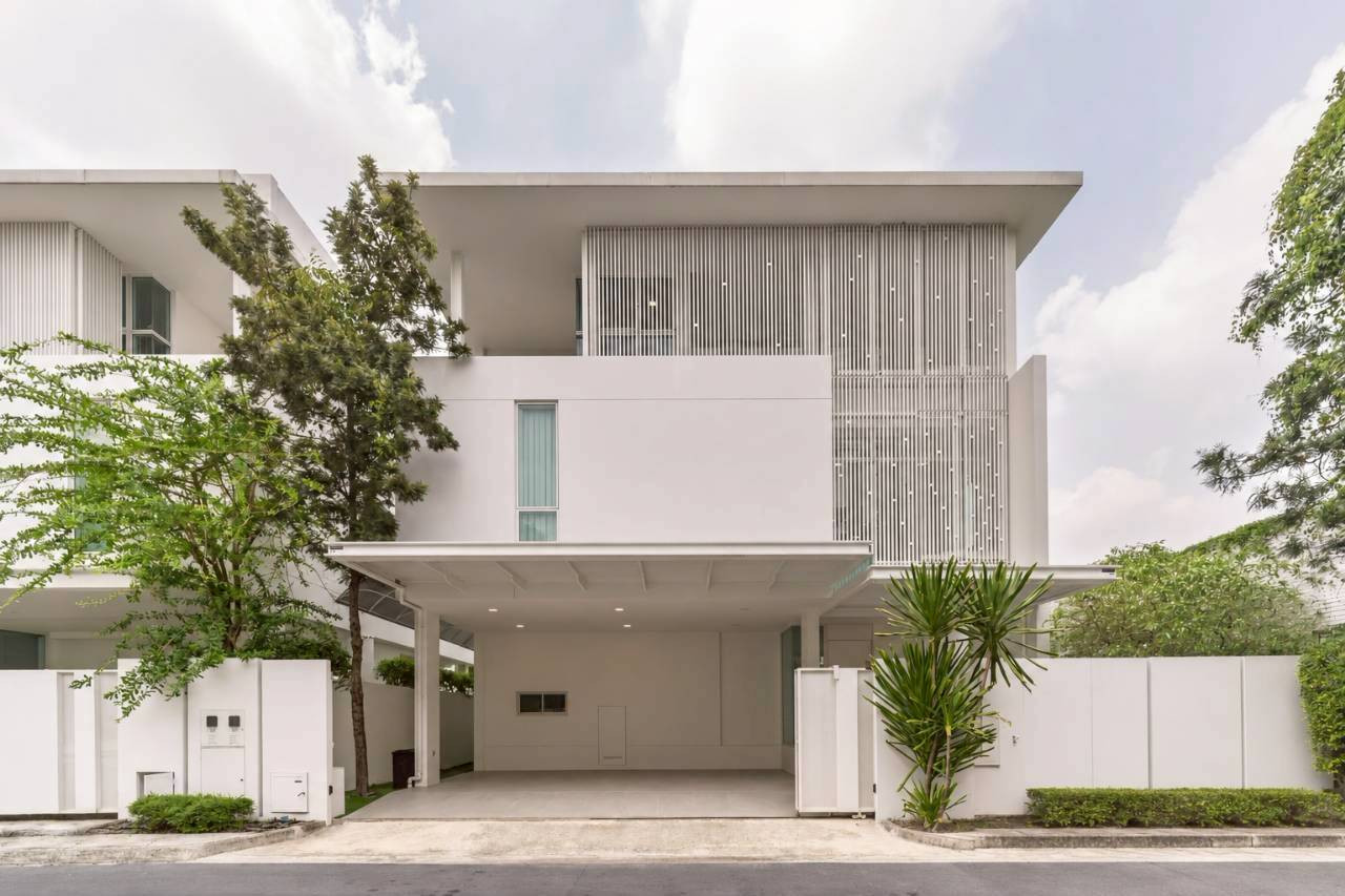 Vive Ekkamai-Ramindra, 3-story detached house, a new style of life. Vive Ekkamai-Ramindra, 3-story detached house, a new style of life.