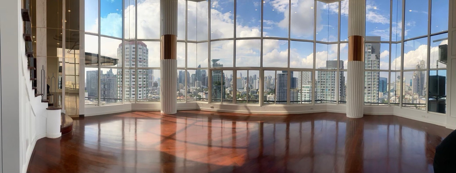 Moon tower, A Luxury Life style, Duplex Penhouse, close to BTS Thonglor, 320k a month, 82MB for sell – รูปที่ 2