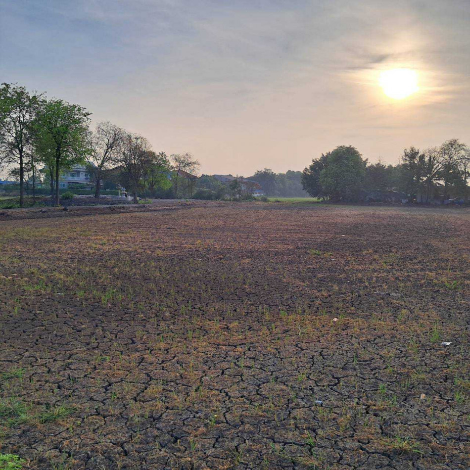 Beautiful land plot for sale, 2-2-8 rai (2 rai 2 ngan 8 sq.wa), Bang Len, Nakhon Pathom. – รูปที่ 3