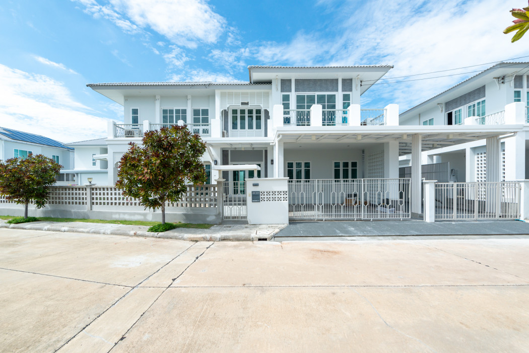 For rent: 2-story detached house, Baan Suetrong Premium Rama 2-Samae Dam, large house, located on Samae Dam Road, 170 sq.wa. For rent: 2-story detached house, Baan Suetrong Premium Rama 2-Samae Dam, large house, located on Samae Dam Road, 170 sq.wa.