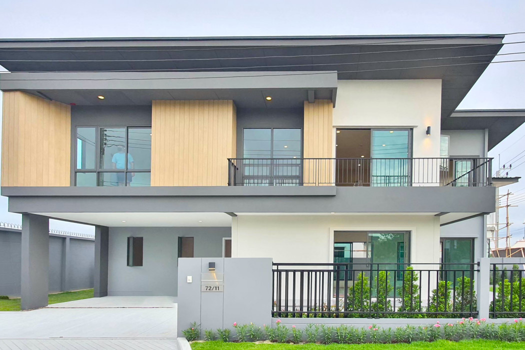 ขาย บ้านเดี่ยว หลังมุม เวนิว ไอดี ปิ่นเกล้า-ศาลายา 242 ตรม 70.4 ตรว 5 นอน บ้านใหม่มาก CC