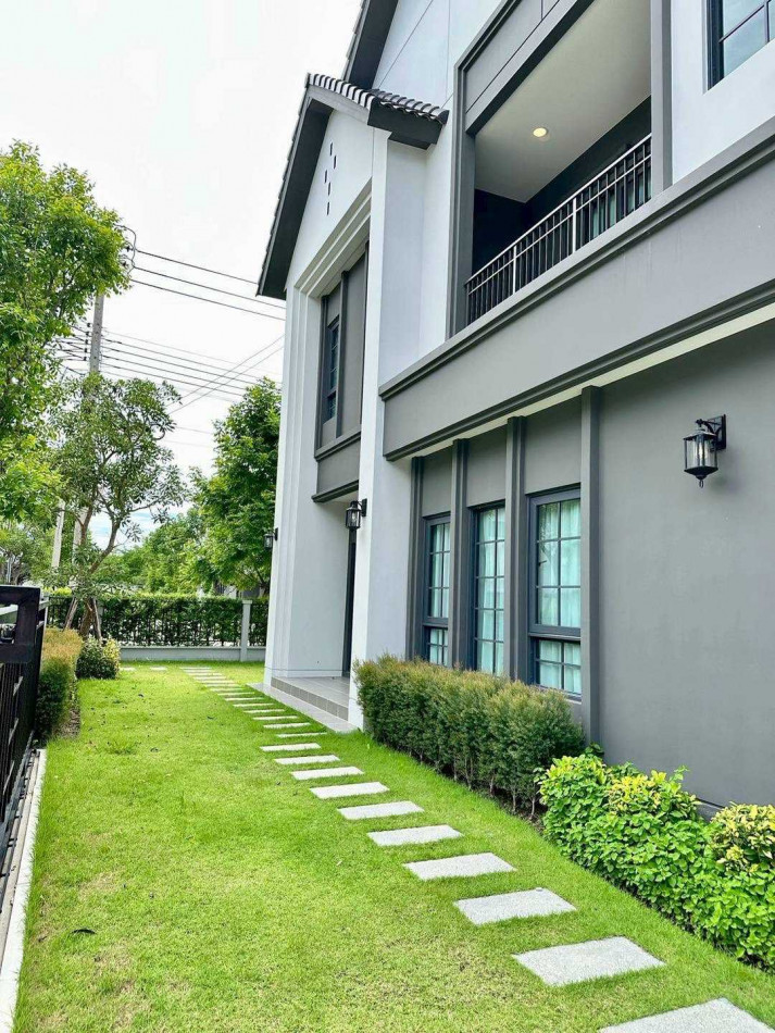 ให้เช่า บ้านเดี่ยว เซนโทร บางนา 303 ตรม 80 ตรว แปลงมุมหลังใหญ่ ตกแต่งหรู เฟอร์ฯ และเครื่องใช้ไฟฟ้าครบ พร้อมอ่างอาบน้ำ ย้ายเข้าอยู่ได้ทันที ให้เช่า บ้านเดี่ยว เซนโทร บางนา 303 ตรม 80 ตรว แปลงมุมหลังใหญ่ ตกแต่งหรู เฟอร์ฯ และเครื่องใช้ไฟฟ้าครบ พร้อมอ่างอาบน้ำ ย้ายเข้าอยู่ได้ทันที