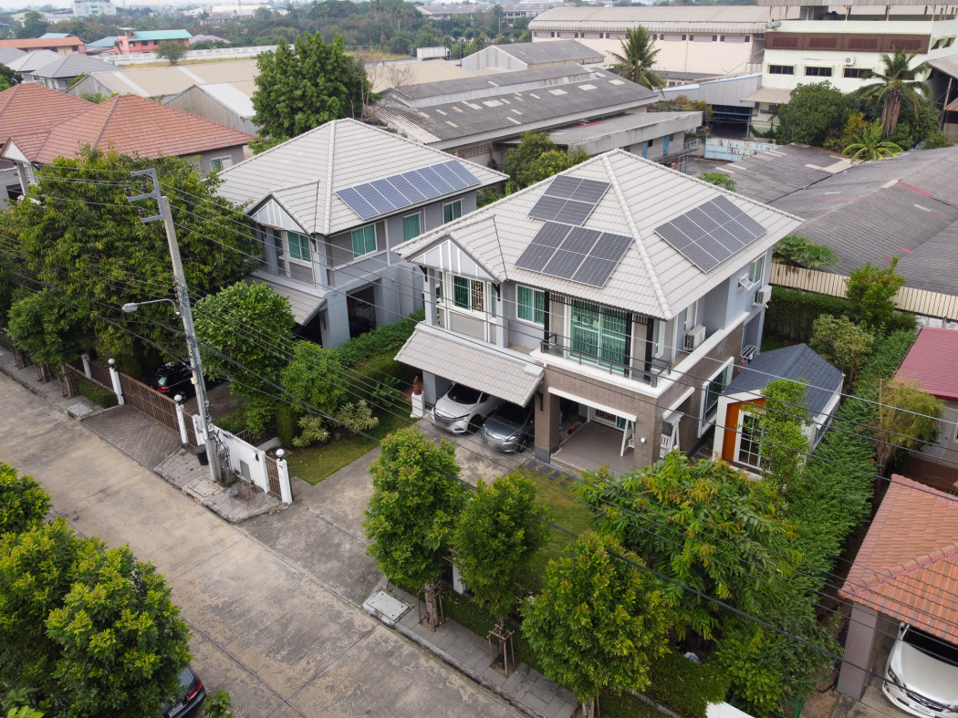 Single house for rent, fully furnished, Chuan Chuen Grand Ekachai Bang Bon 4. include solar panels and a 100 sq.wa with 3 bedrooms.