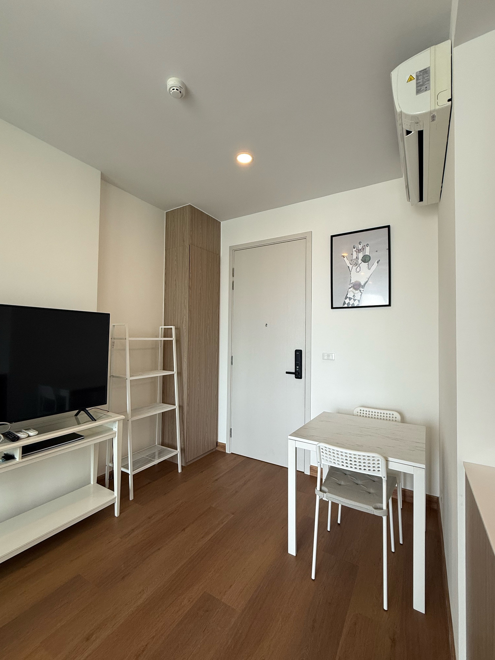 1 bed plus 35 sq m. 1 bed plus 35 sq m.