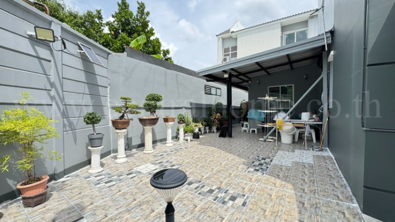 ทาวน์โฮม 3 ชั้น บ้านกลางเมือง รัชดา - วงศ์สว่าง หลังริม – รูปที่ 2