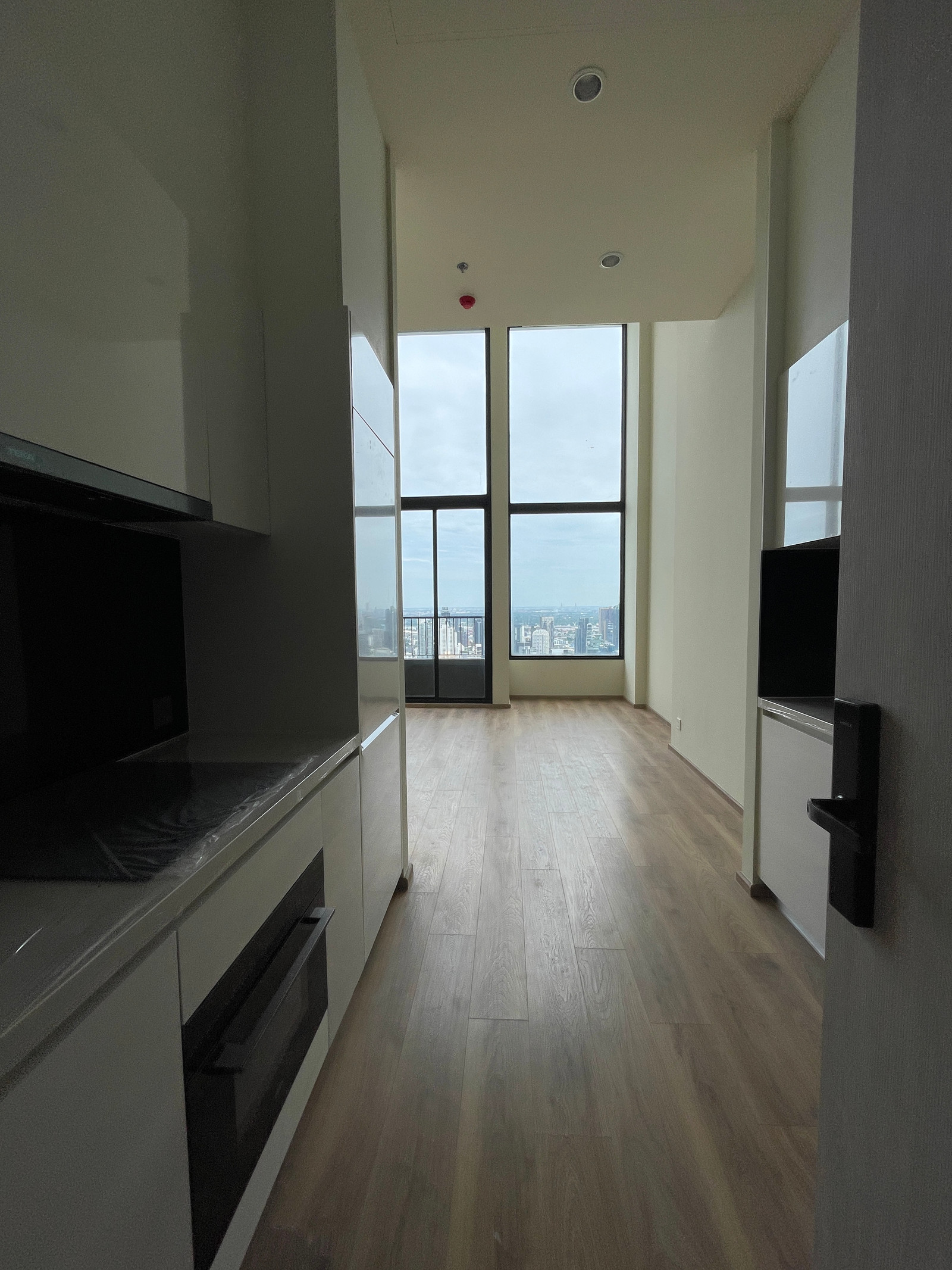 🌟 [FOREIGN QUOTA EXCLUSIVE] Rare 2BR Fullplex 42nd Fl. @ Noble Form Thonglor | Stunning River View 🏙️🌊