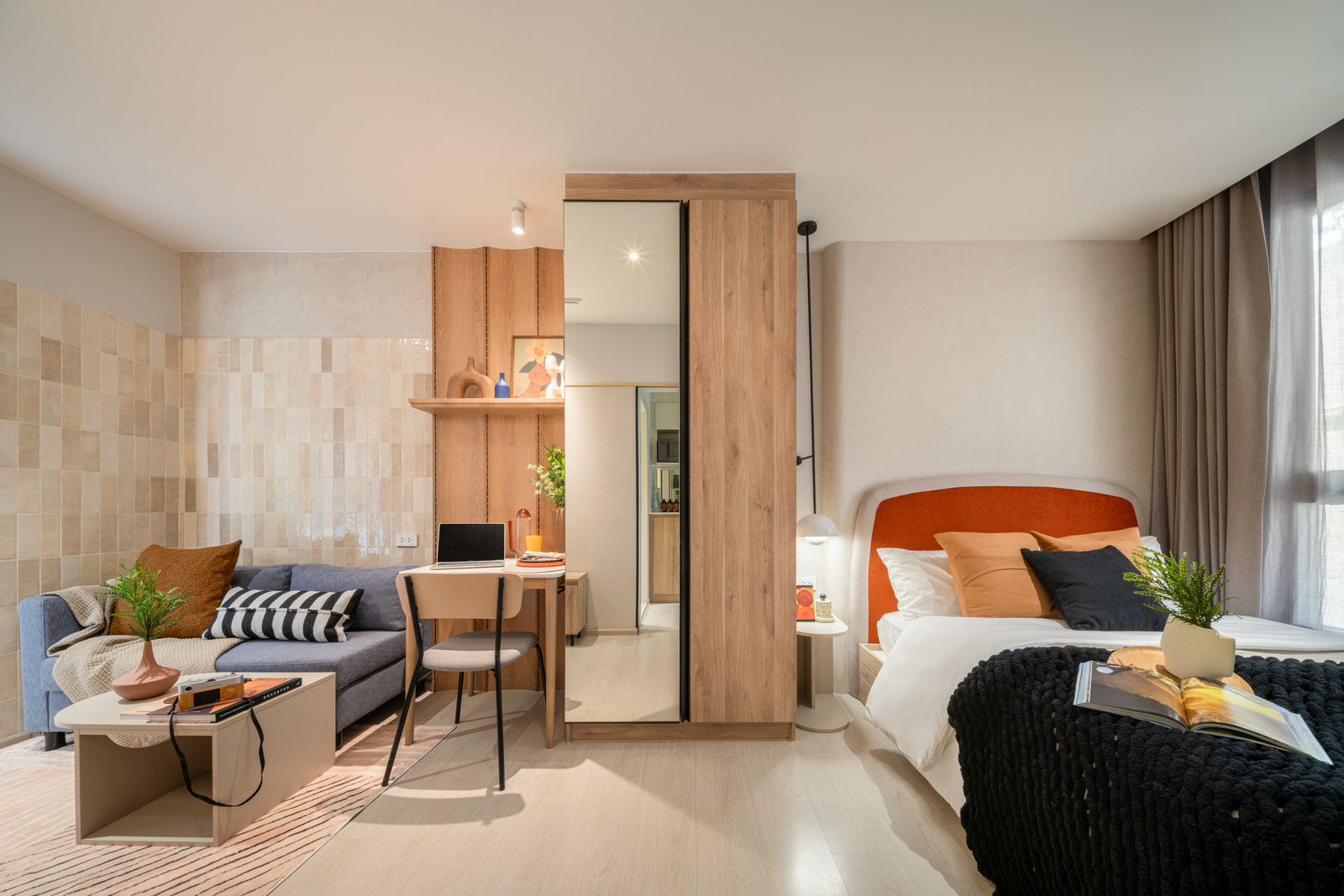 Condo priced less than 2 million!! [Studio, new room, width 1.69 million baht] Good location, near the BTS.