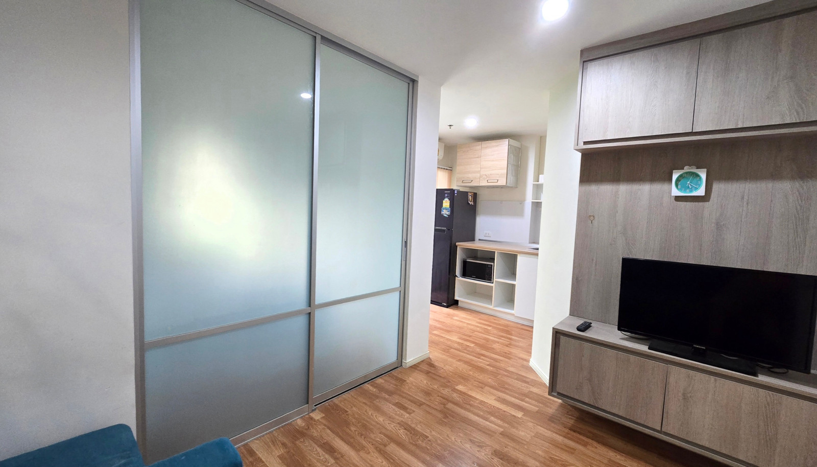Urgent sale, Lumpini Park Phetkasem 98, 3rd floor, swimming pool and garden view, facing north. Urgent sale, Lumpini Park Phetkasem 98, 3rd floor, swimming pool and garden view, facing north.