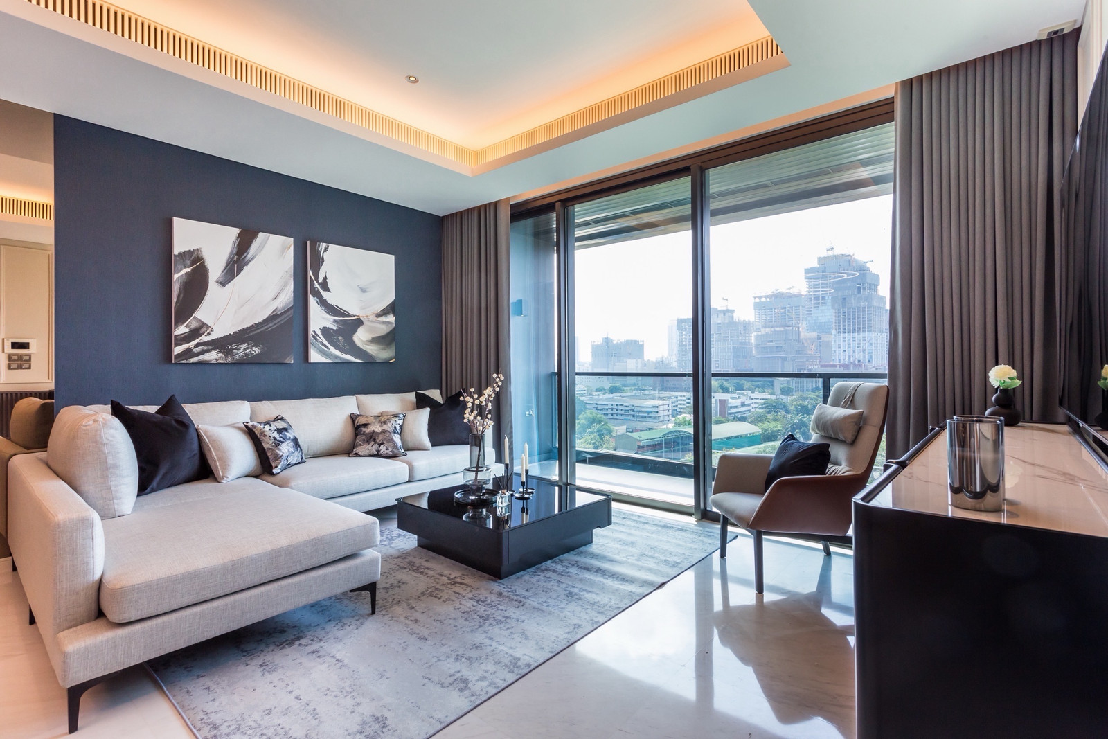 🔥ขายพร้อมผู้เช่า🔥SINDHORN TONSON 
📍Luxury Condo ติดสวนลุมพินี วิวสวยที่สุด – รูปที่ 2