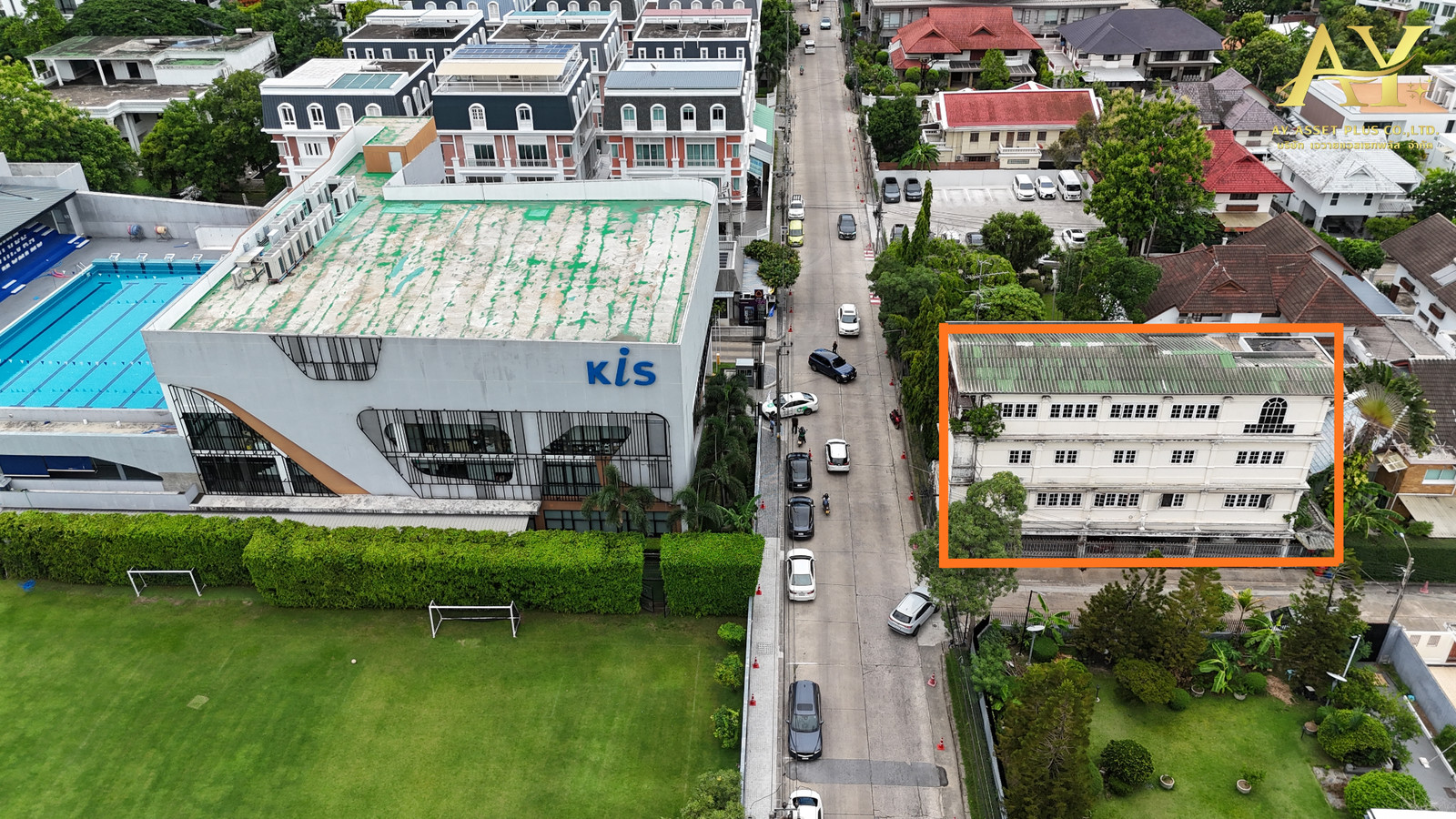 Walk across the road to KIS International School! The most beautiful corner plot of land for sale in Kesinee Ville. Mengjai-Ratchada ✨ Walk across the road to KIS International School! The most beautiful corner plot of land for sale in Kesinee Ville. Mengjai-Ratchada ✨