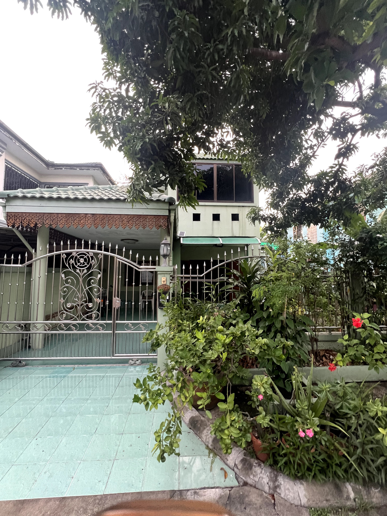 ขาย บ้านแฝด ในหมู่บ้านพรพิมาน กรีนวิว 47 ตารางวา 2 ชั้น 4 ห้องนอน 2 ห้องน้ำ ต่อเติมครัว เฟอร์นิเจอร์ครบ พร้อมอยู่ ขาย บ้านแฝด ในหมู่บ้านพรพิมาน กรีนวิว 47 ตารางวา 2 ชั้น 4 ห้องนอน 2 ห้องน้ำ ต่อเติมครัว เฟอร์นิเจอร์ครบ พร้อมอยู่