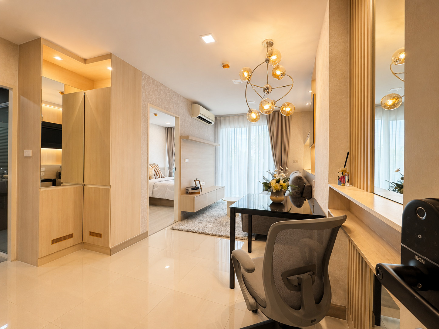 📣 Airlink Residence คอนโดวิวสนามบิน พร้อมอยู่ | ลาดกระบัง ทำเลดี ใกล้ ARL ✈️ 💰 ราคาขายเพียง 1.69 ล้านบาท 🏡 ห้องสวย วิวสนามบิน บรรยากาศโปร่ง โล่งสบาย พร้อมเข้าอยู่ – รูปที่ 2