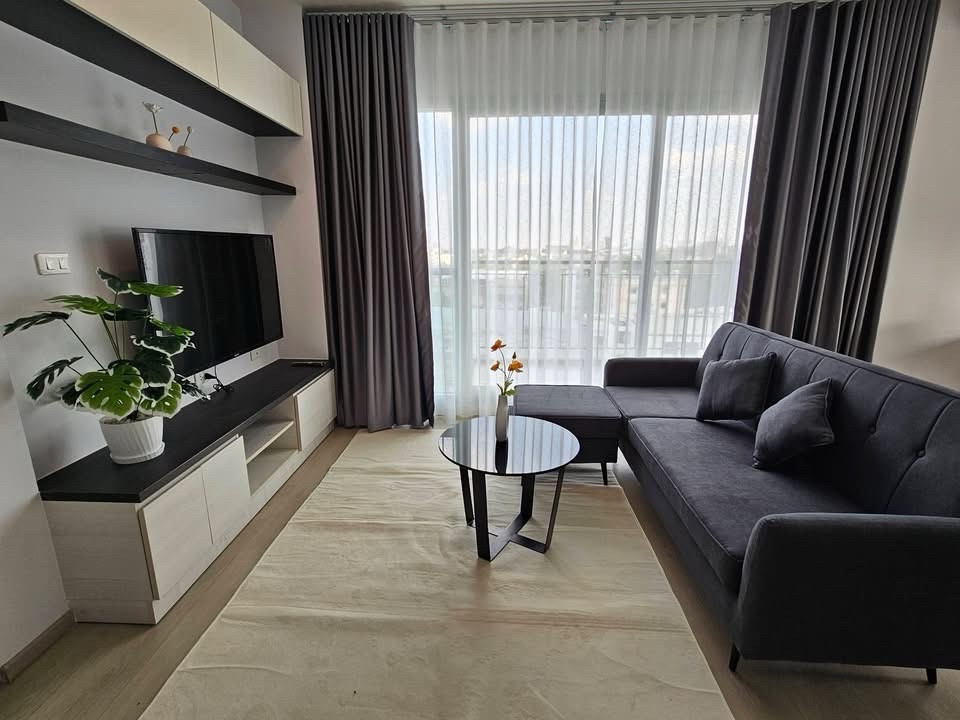 🌿✨ Life Ratchadapisek | 2 bedrooms, newly renovated room 🌟 Garden floor, quiet, no rooms opposite 🚇 near MRT Huai Khwang, only 500 m.