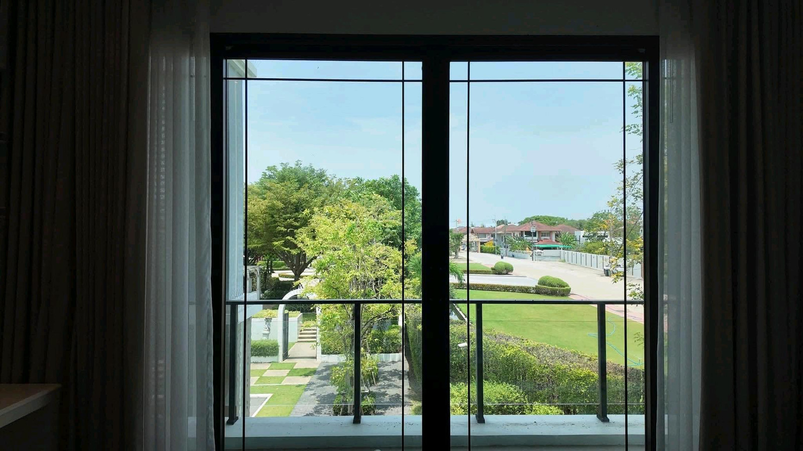 *Luxury Home For rent The Pavilla (Private Residences) Bangbon The Pavilla Bangbon, decorated and ready to move in, Bang Khae zone, Bang Bon 3, Kanlapapruek.
Ready to move ****

⭕️ 4 bedrooms
⭕️ 1 Luxury walk in closet
⭕️ 4 bathrooms
⭕️ 1 maid room includ – รูปที่ 2