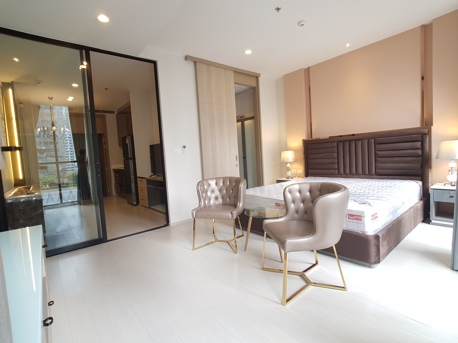 🔥Best Deal✨ Noble Ploenchit 1 ห้องนอน แต่งสวย พร้อมเข้าอยู่  – รูปที่ 4