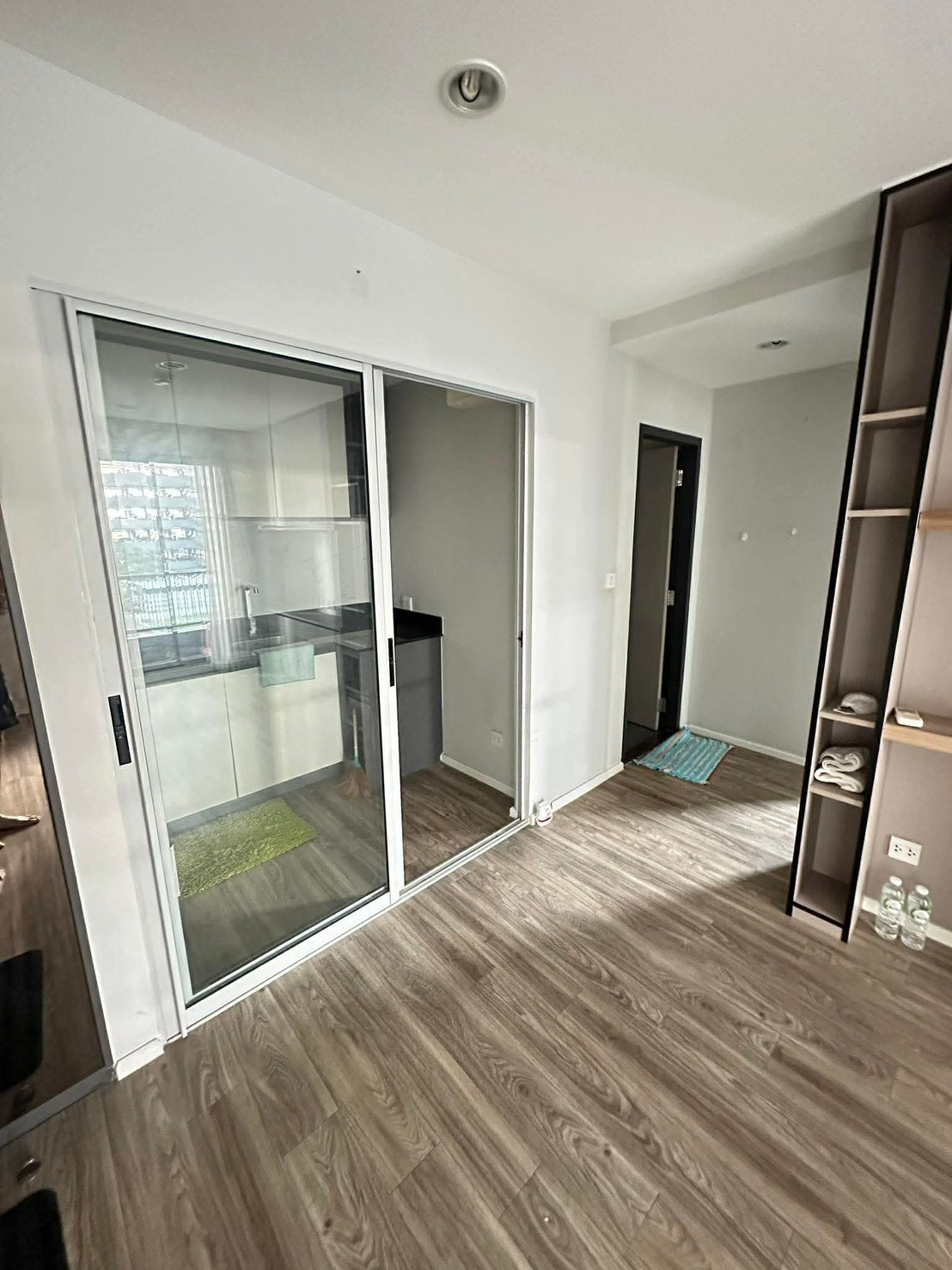 ห้องทิศตะวันออก ห้องสวยทำเลดี⭐Very 2 Sukhumvit 72 (เวรี่ 2 สุขุมวิท 72) – รูปที่ 3