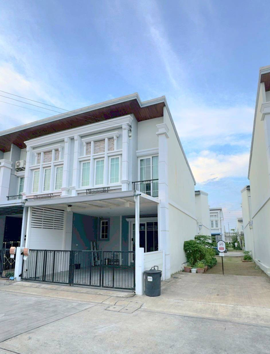 ขาย/ให้เช่า ทาวน์โฮม โกลเด้น ทาวน์ สุขุมวิท-สถานีรถไฟฟ้าแบริ่ง