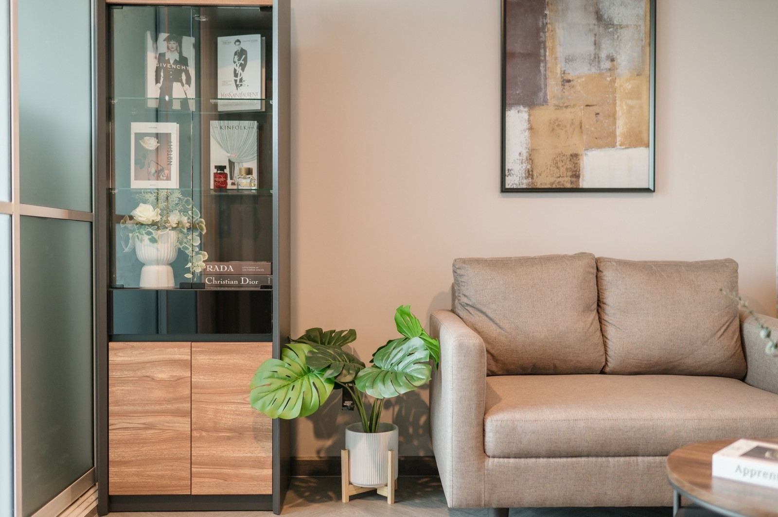🔥 ขายด่วน! ห้องรีโนเวทใหม่ ชั้นเดียวกับส่วนกลาง 💰🏡 🔥 ขายด่วน! ห้องรีโนเวทใหม่ ชั้นเดียวกับส่วนกลาง 💰🏡