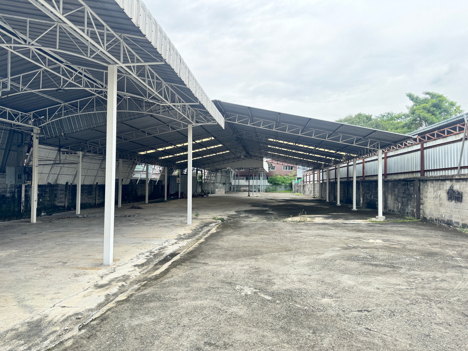 ✈️Warehouse 1 rai near Don Mueang Airport. office/garage Office space 250 sq m. 🔆 ✈️Warehouse 1 rai near Don Mueang Airport. office/garage Office space 250 sq m. 🔆